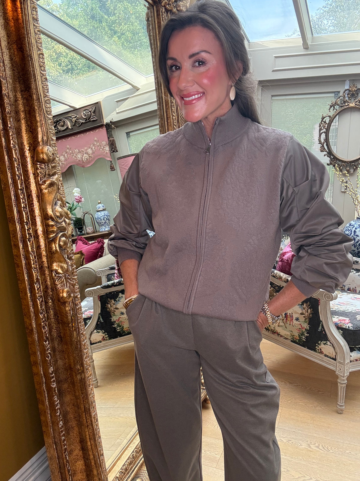 Cleo Barrel Trousers in Mocha