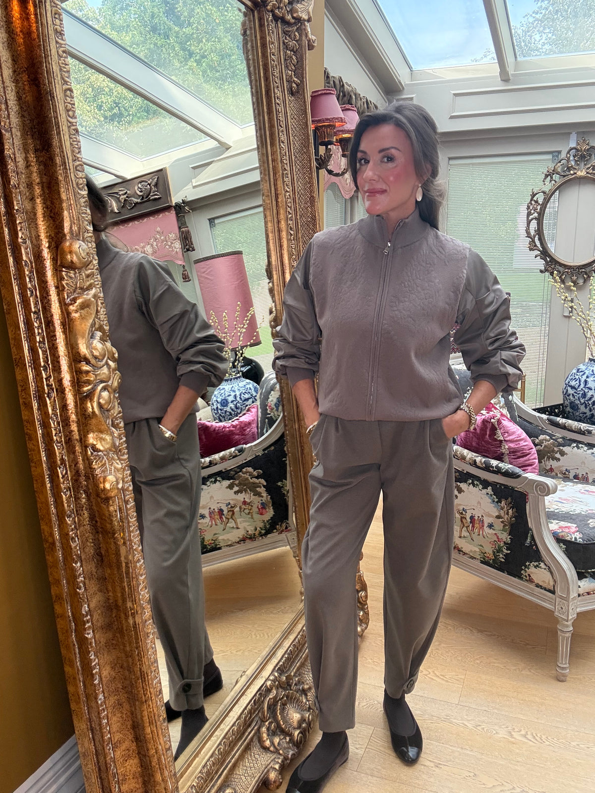 Cleo Barrel Trousers in Mocha