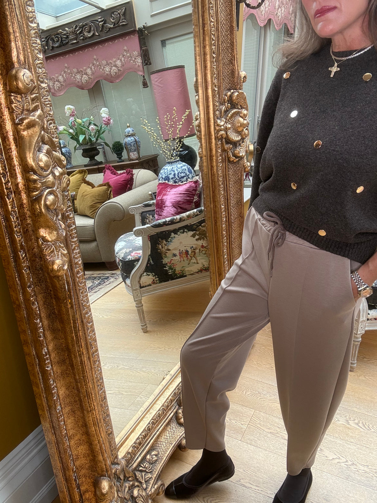 Everyday Barrel Jogger in Taupe