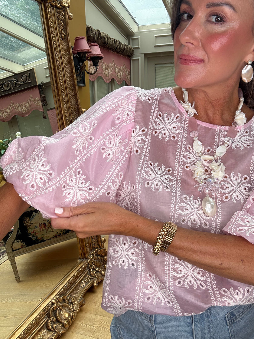 Iris Puffed Sleeve Blouse in Pink